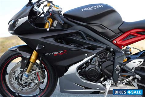 triumph daytona price